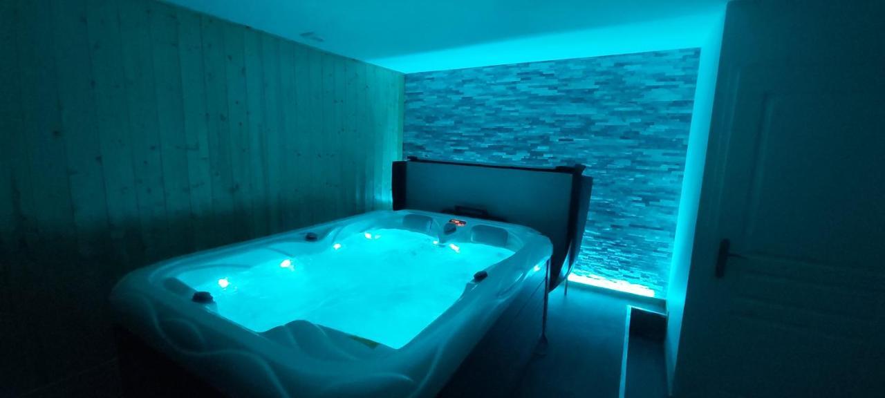 Suite Eden Avec Jacuzzi Prive ショーモン エクステリア 写真